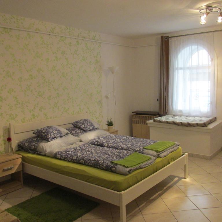 Fortuna Apartments Eger Esterno foto